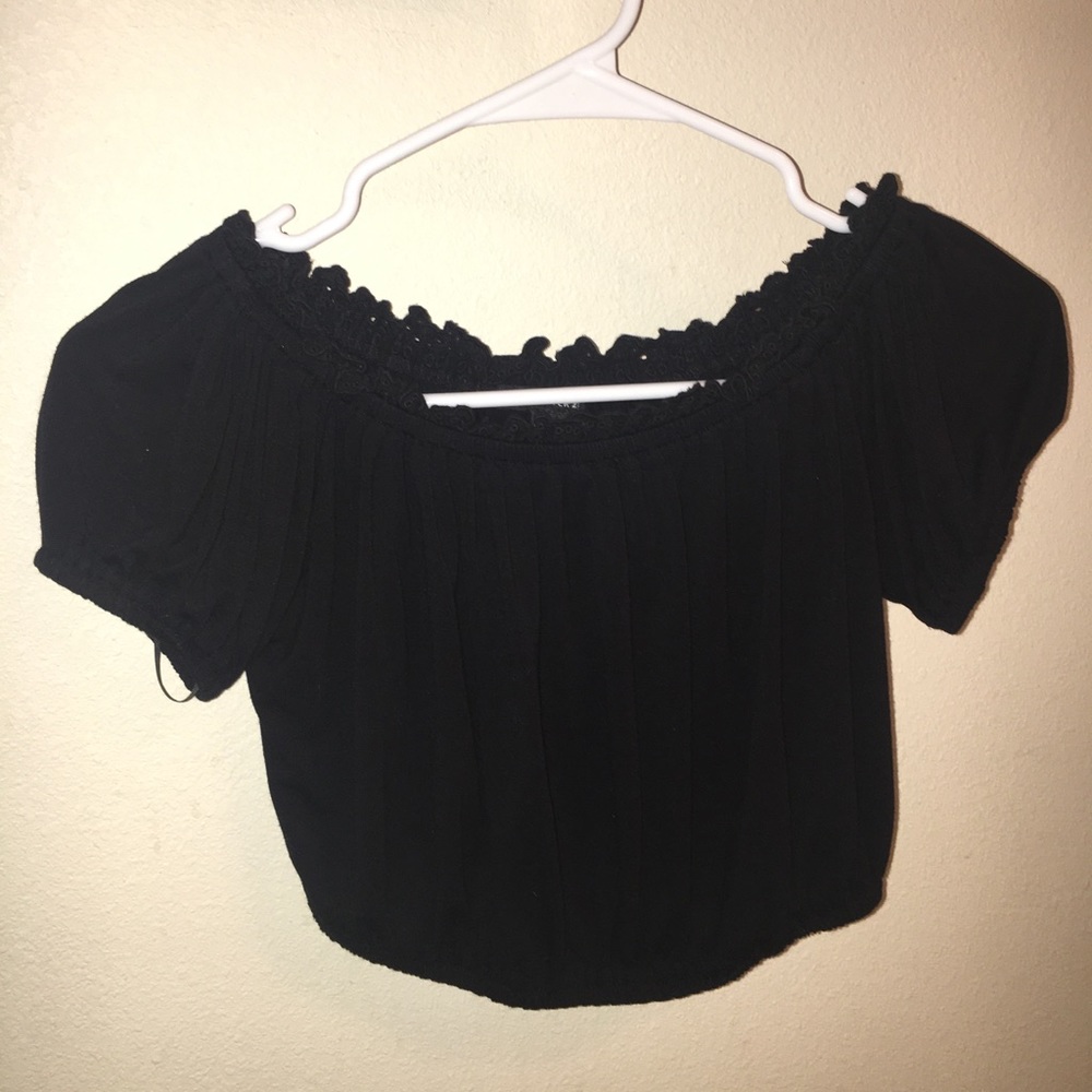 💓Cute Forever 21 off the shoulder top!
